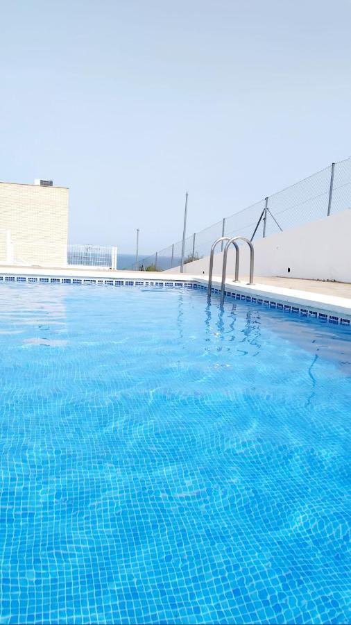 Apartment Adosado Con Fantasticas Vistas Al Mar Y Piscina. *